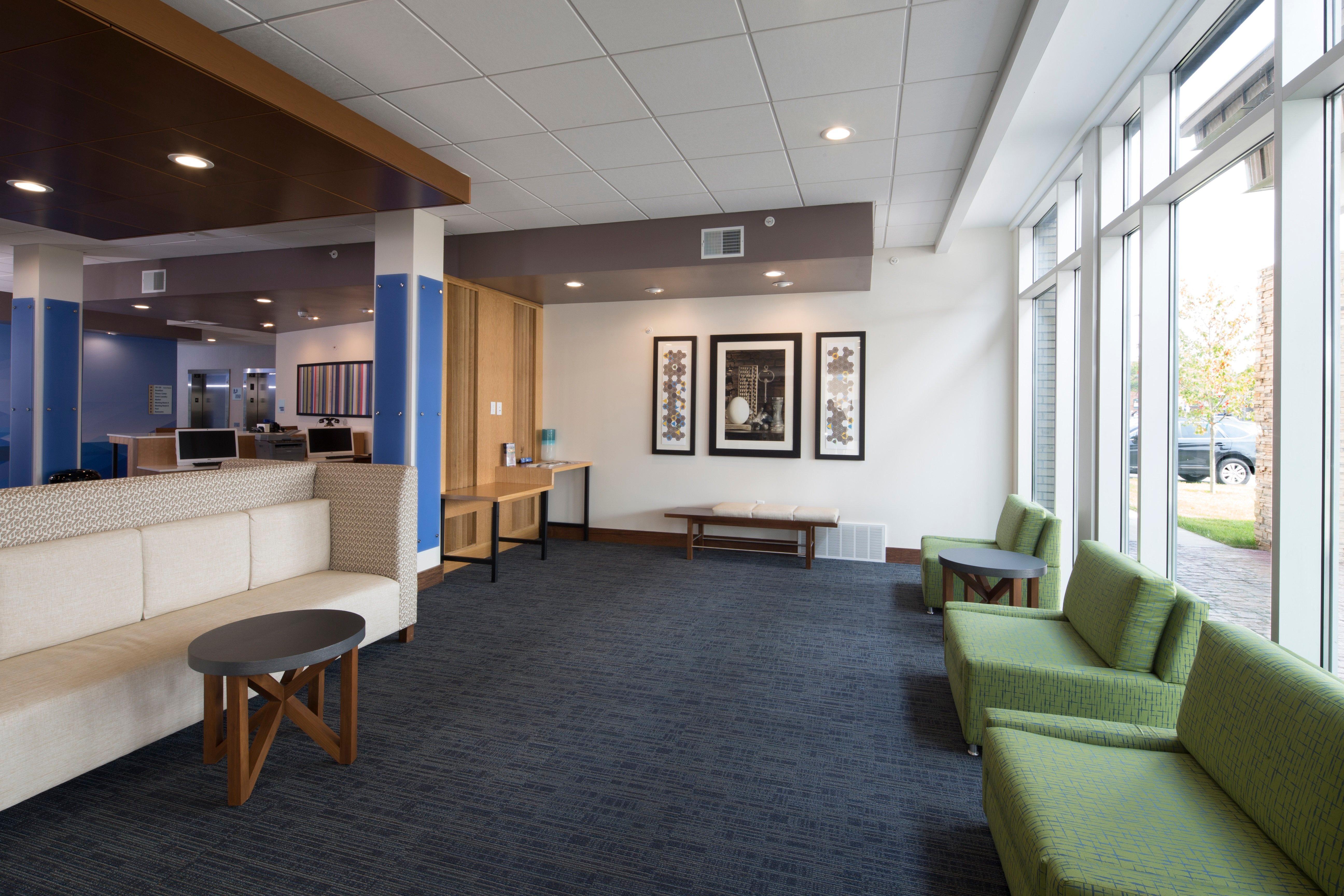 Holiday Inn Express & Suites Alpena - Downtown By Ihg Exterior photo